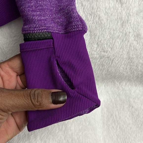 Lululemon Runderful 1/4 zip size 2 - Picture 4 of 5